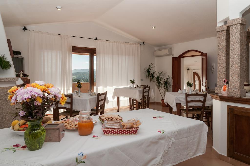 B&B Li Conchi Arzachena Exteriör bild